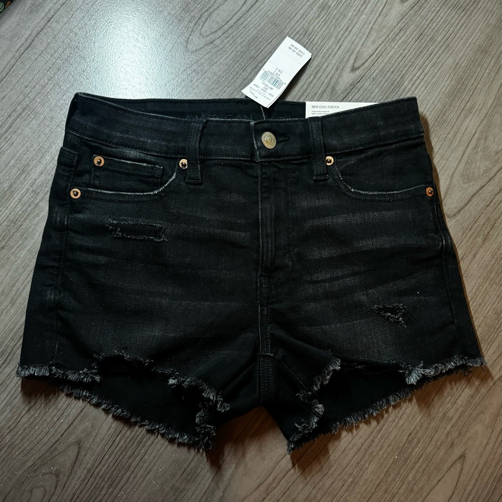 NEW High rise stretch American eagle shorts!🖤